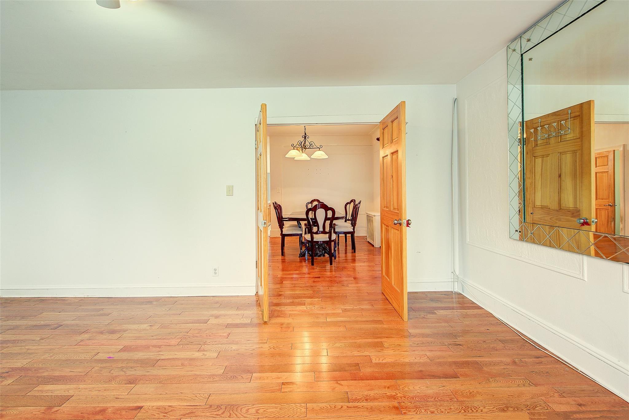 Single Family 68th  Queens, NY 11378, MLS-876043-17