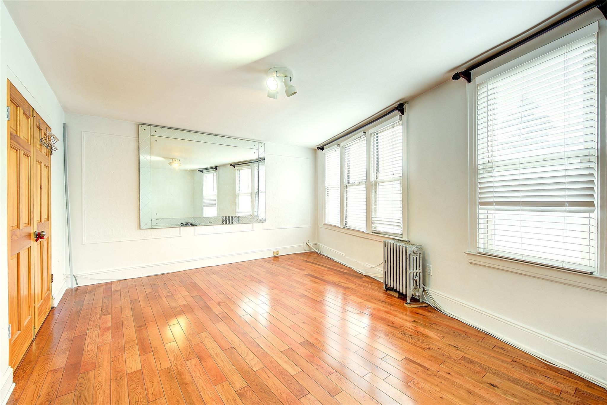 Single Family 68th  Queens, NY 11378, MLS-876043-18