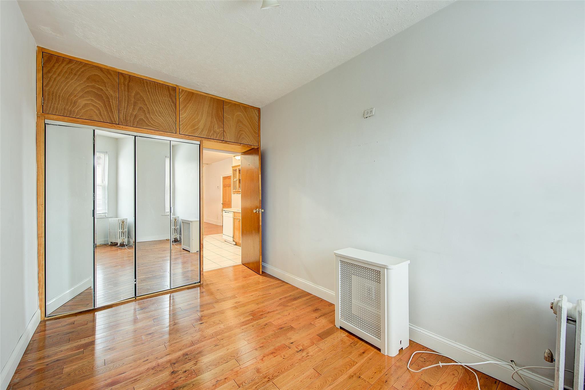 Single Family 68th  Queens, NY 11378, MLS-876043-25