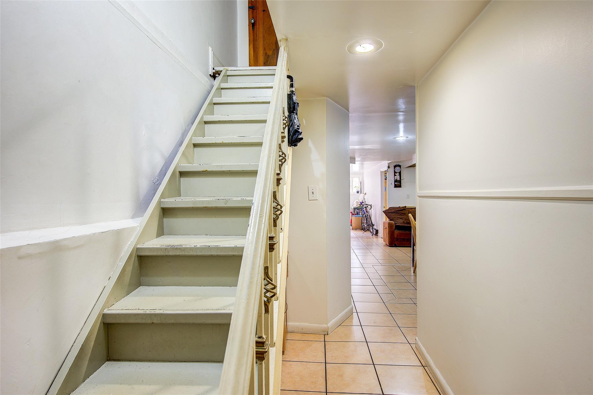 Single Family 68th  Queens, NY 11378, MLS-876043-28
