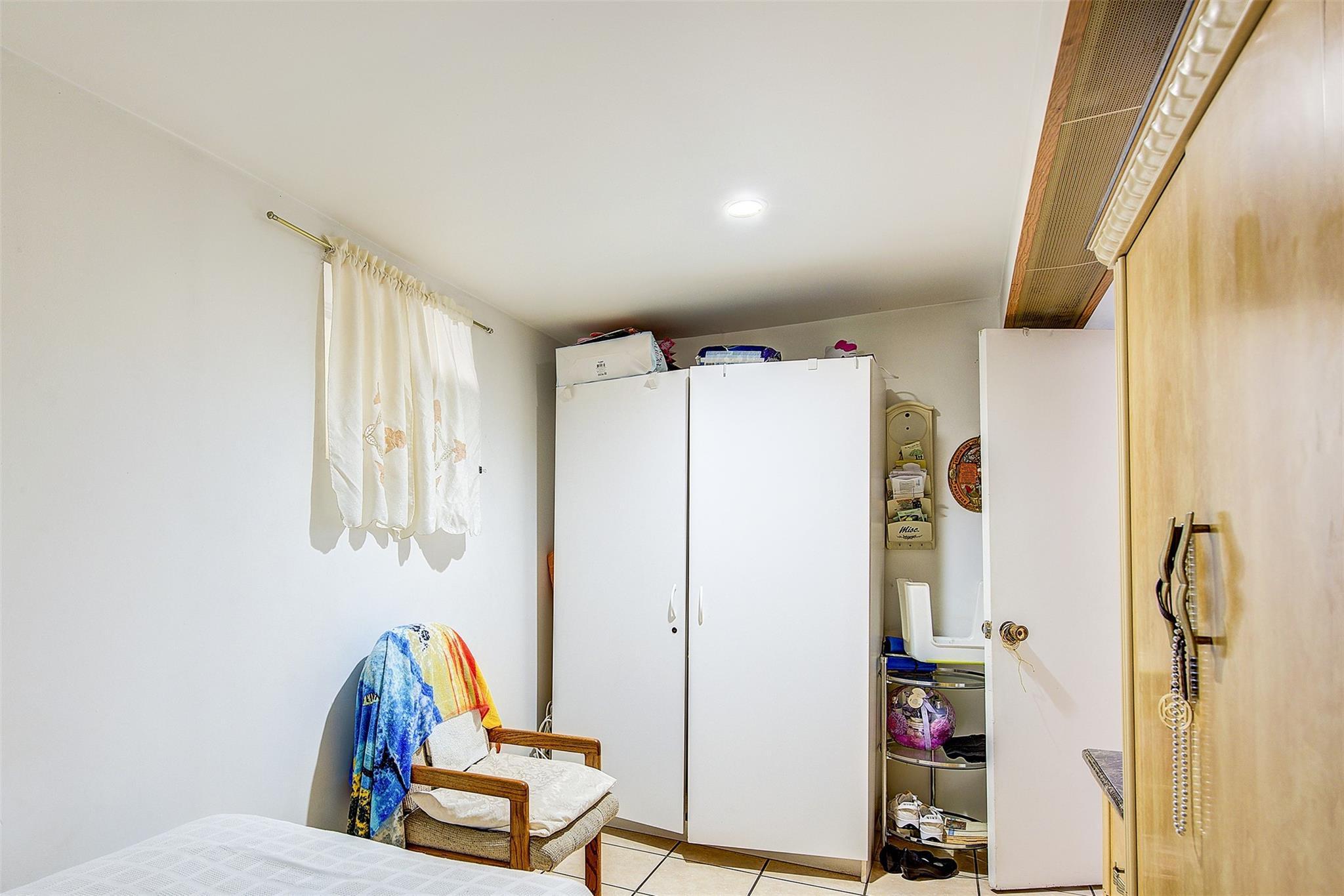 Single Family 68th  Queens, NY 11378, MLS-876043-32