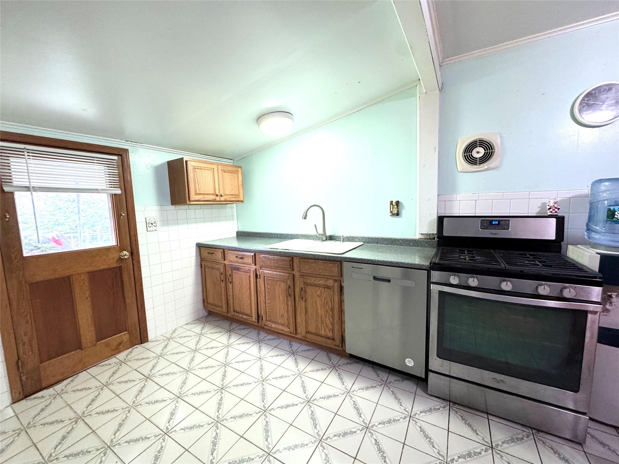 Single Family Fulton  Orange County, NY 10922, MLS-876058-9