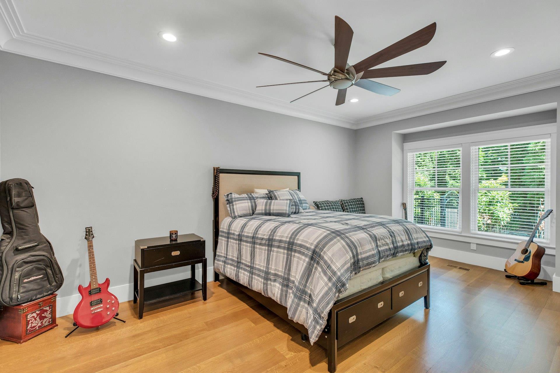 Single Family Cambon  Suffolk County, NY 11780, MLS-876074-13
