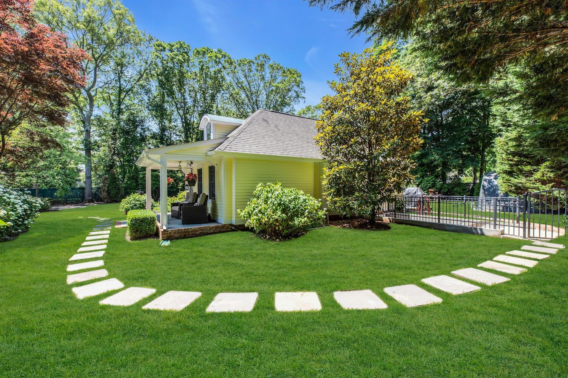 Single Family Cambon  Suffolk County, NY 11780, MLS-876074-42