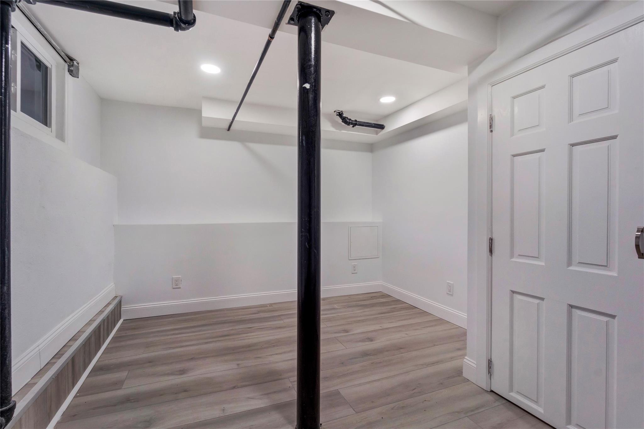 Commercial Sale Stanhope  Brooklyn, NY 11237, MLS-876078-13