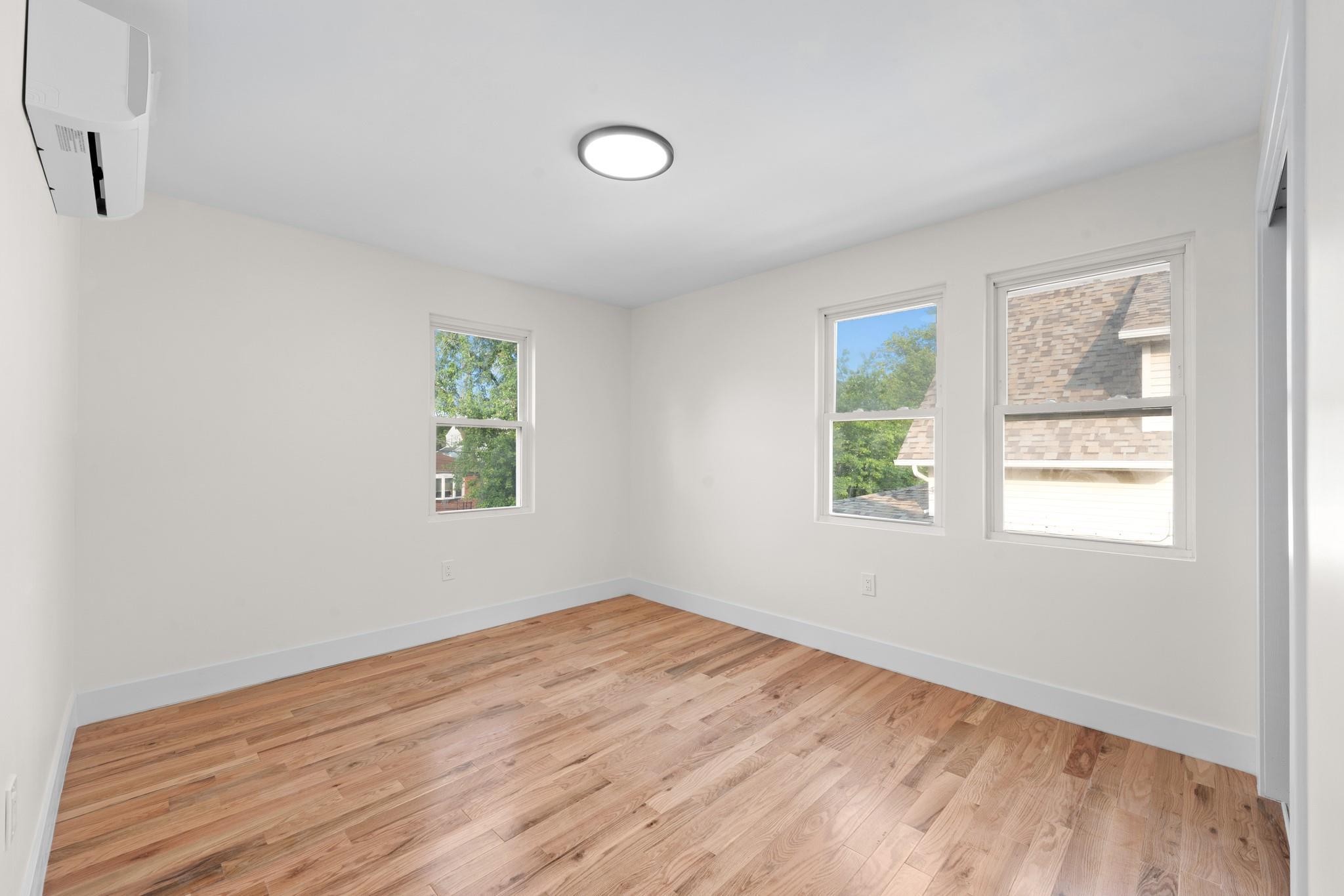Single Family Milburn  Queens, NY 11413, MLS-876095-6