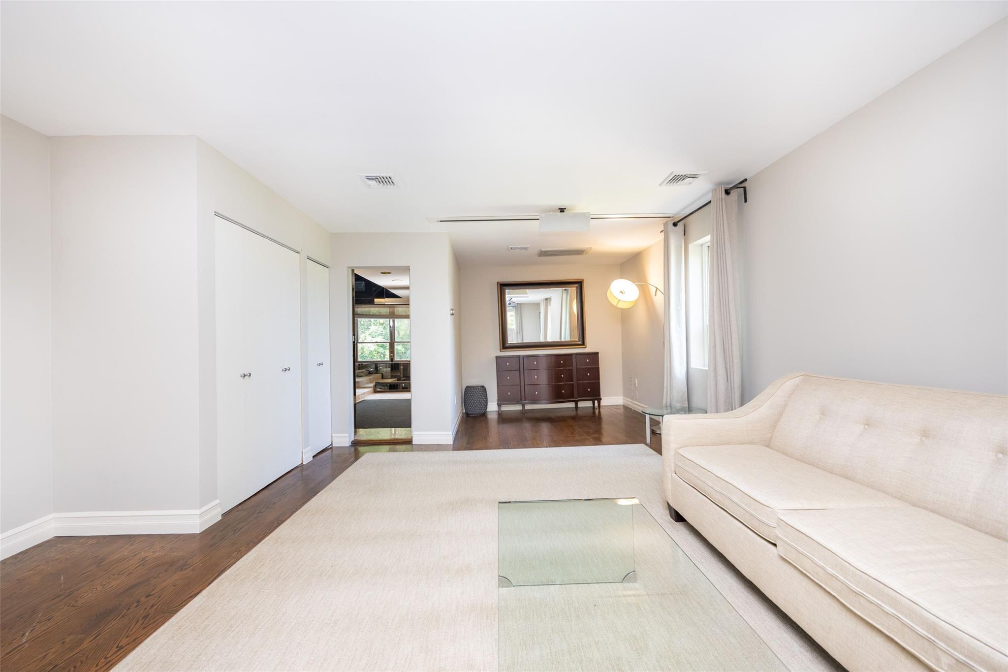 Single Family The Maples  Nassau County, NY 11576, MLS-876096-16