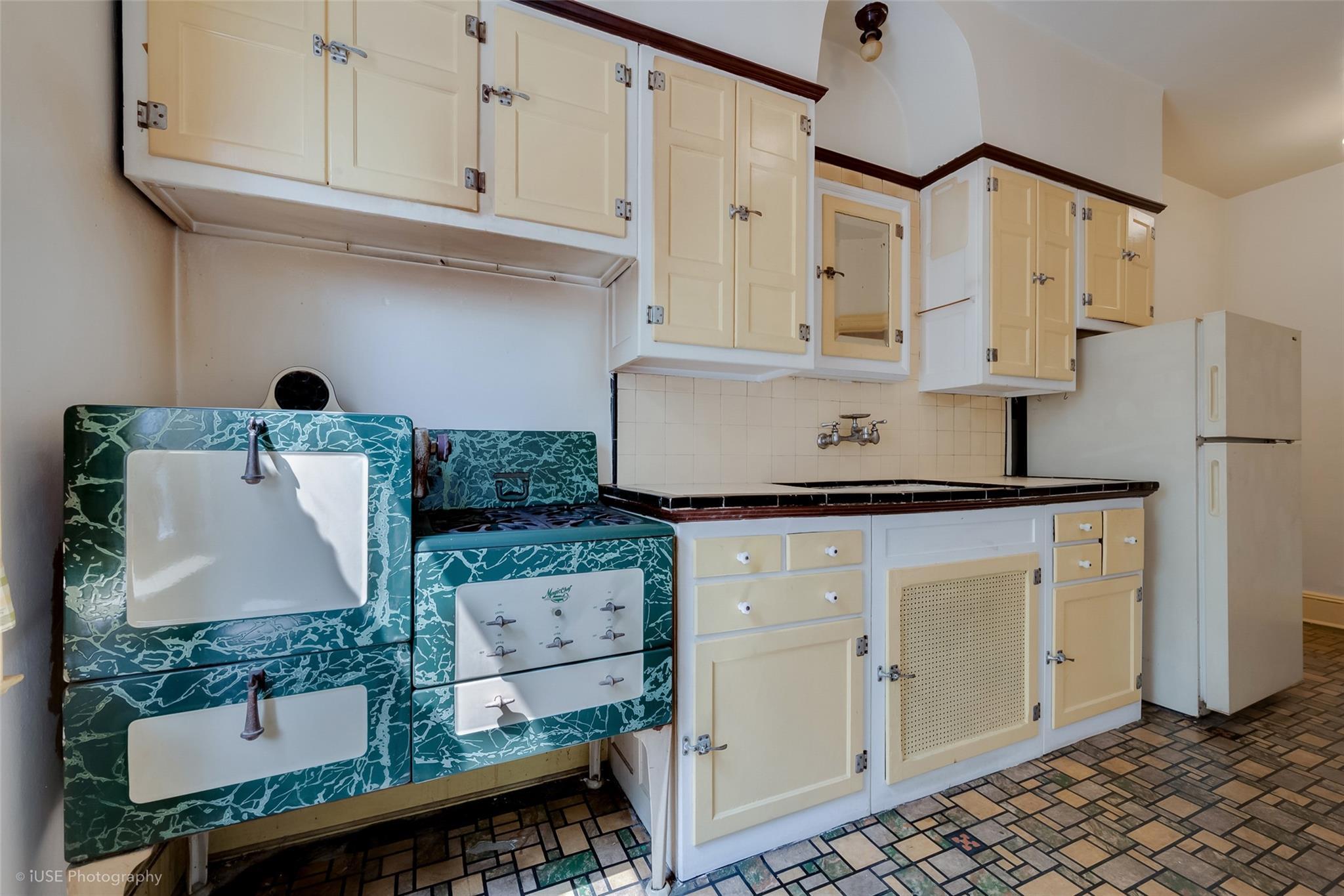 Single Family 51st  Queens, NY 11377, MLS-876100-8