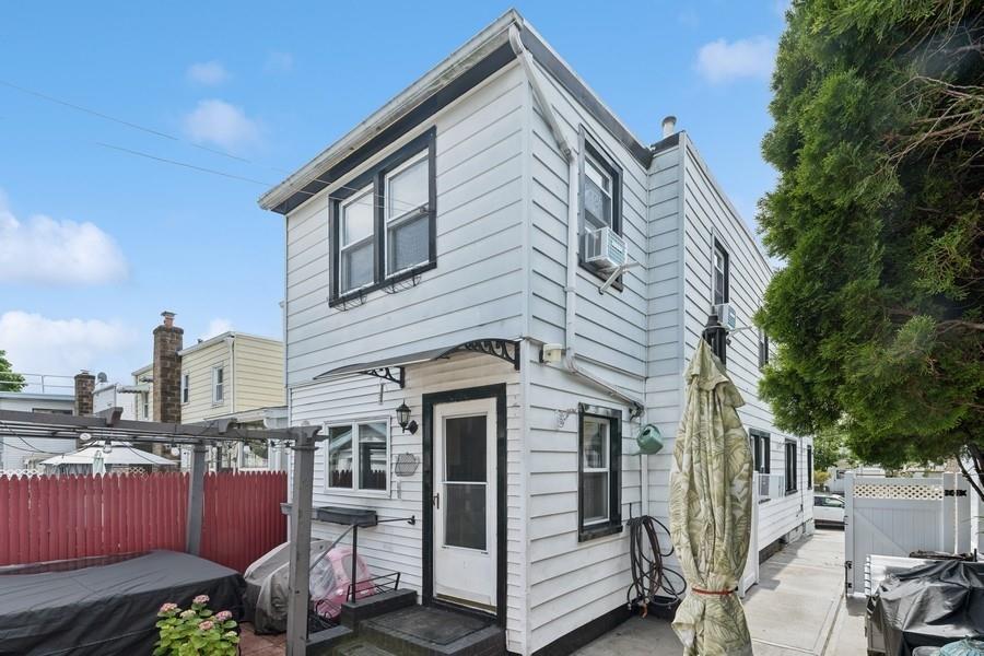 Single Family 204th  Queens, NY 11361, MLS-876108-4