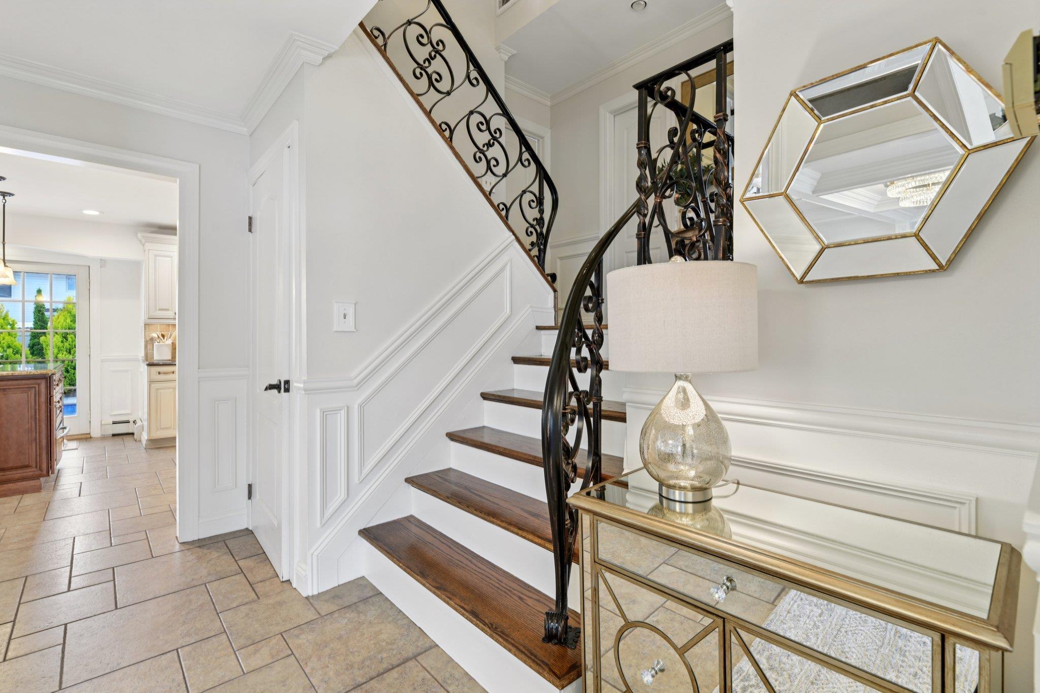 Single Family Queens  Nassau County, NY 11762, MLS-876131-16