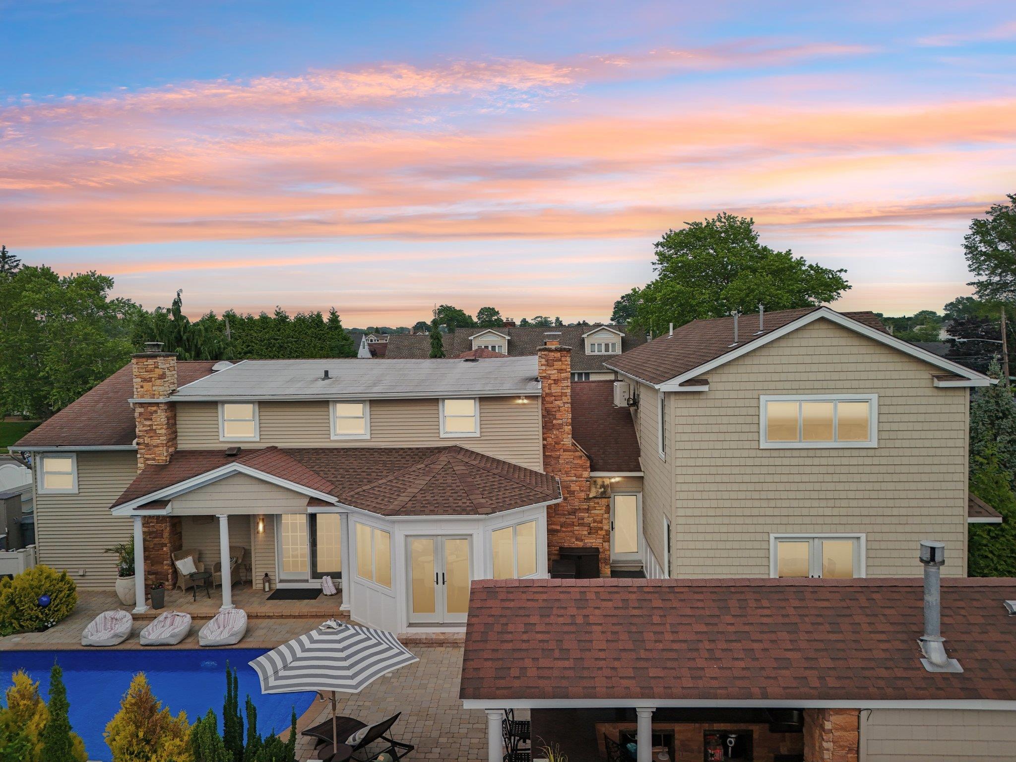 Single Family Queens  Nassau County, NY 11762, MLS-876131-2