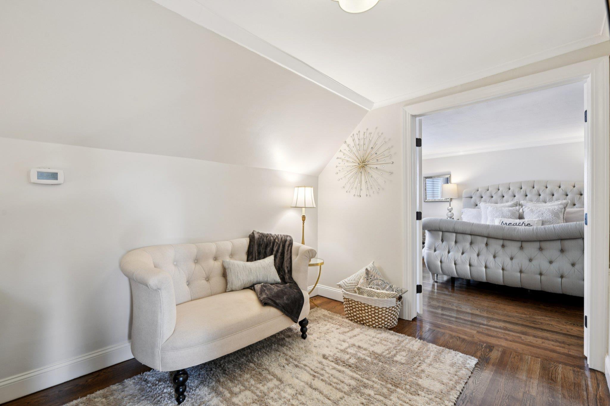 Single Family Queens  Nassau County, NY 11762, MLS-876131-22