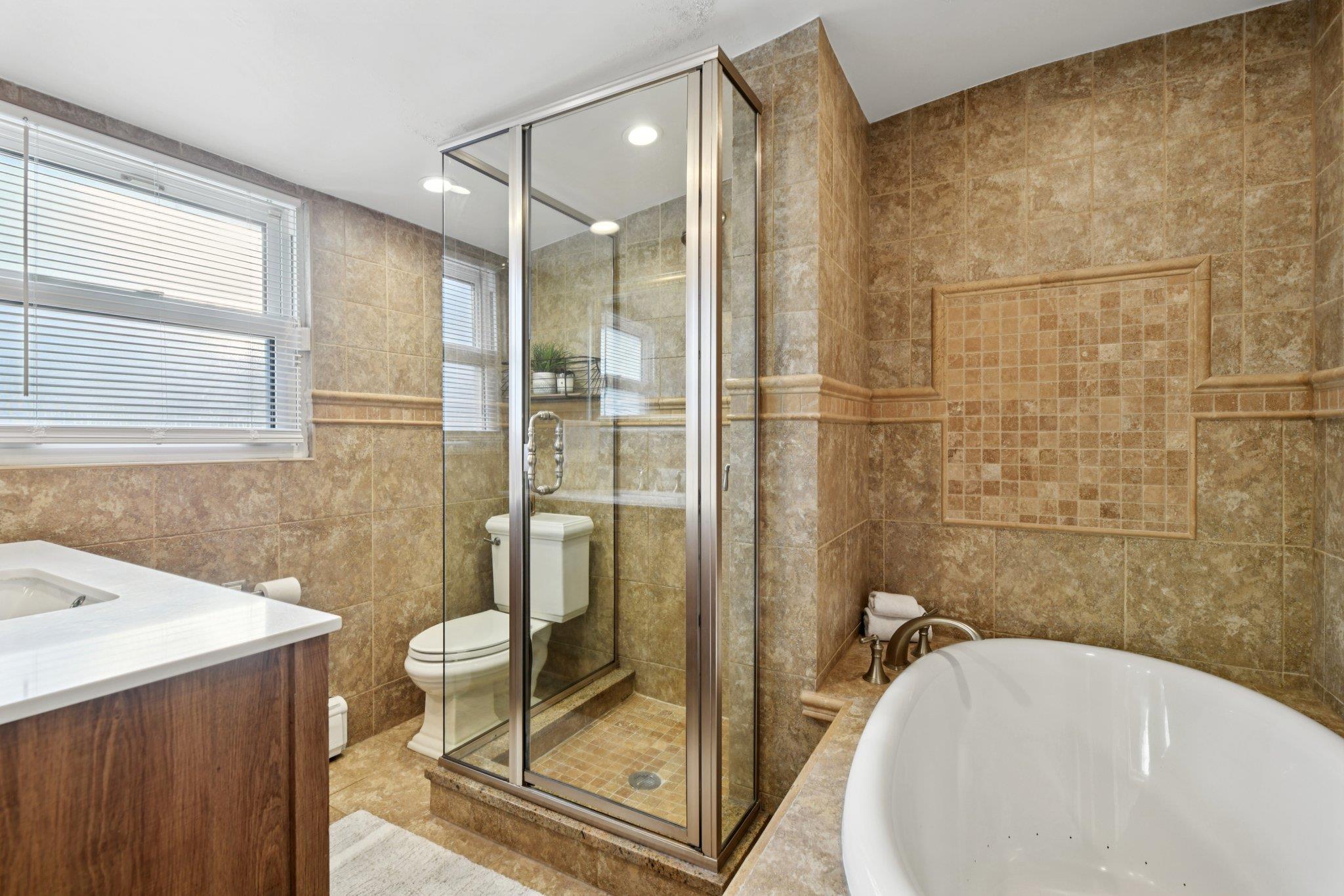 Single Family Queens  Nassau County, NY 11762, MLS-876131-25