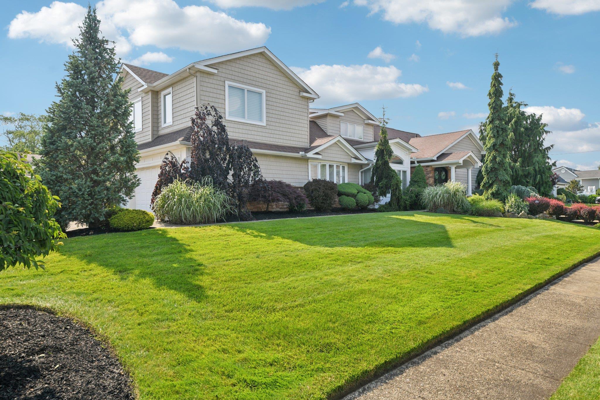 Single Family Queens  Nassau County, NY 11762, MLS-876131-3