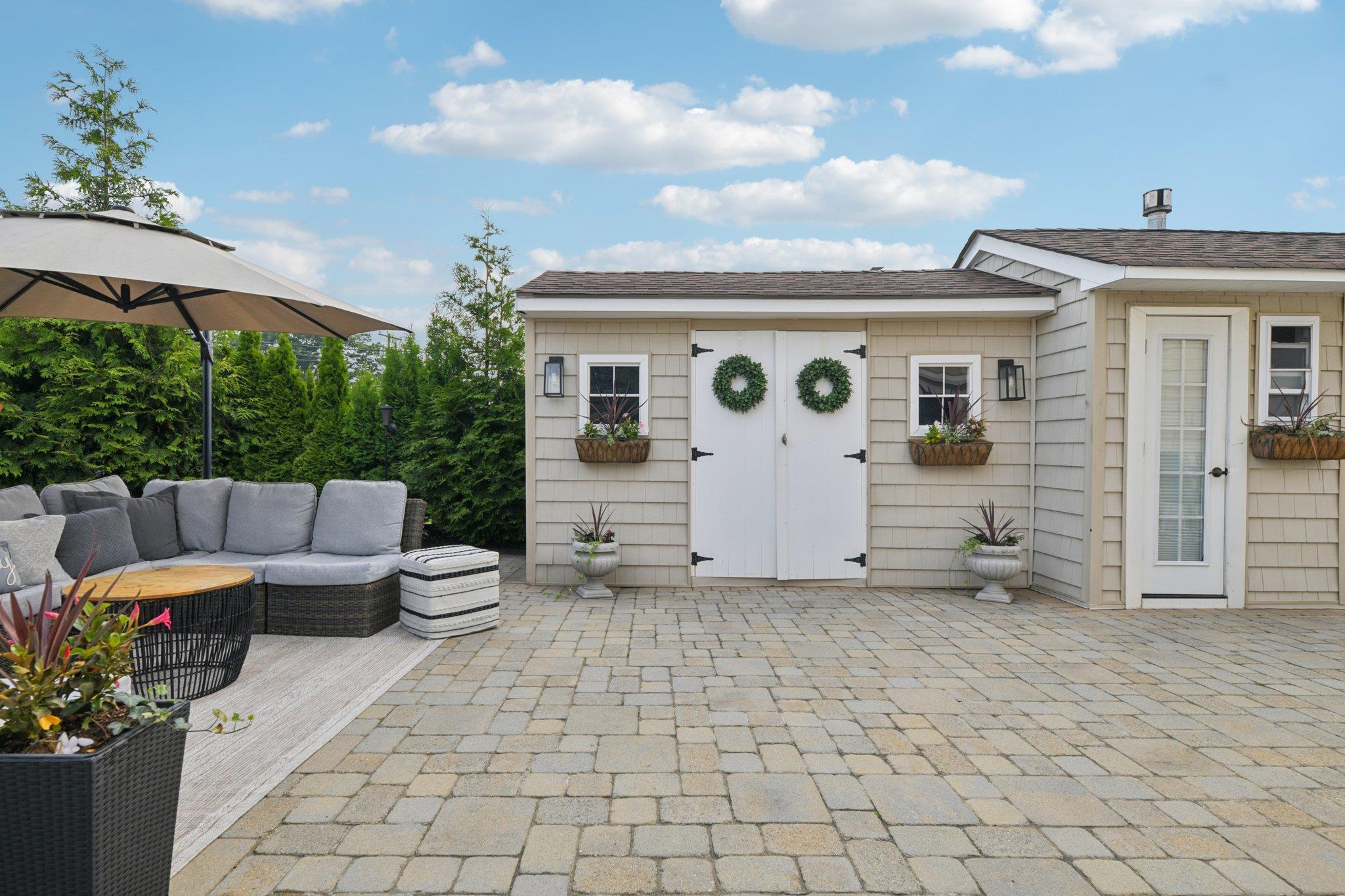 Single Family Queens  Nassau County, NY 11762, MLS-876131-42