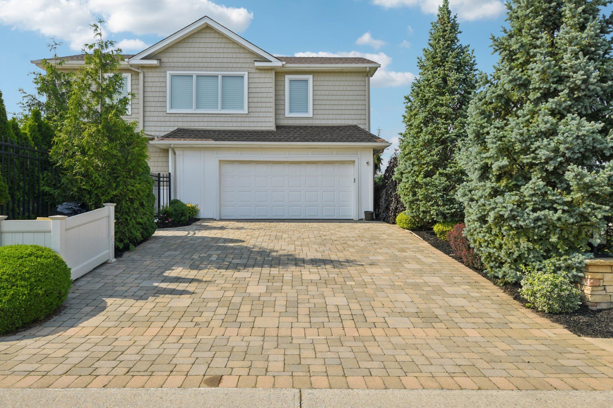 Single Family Queens  Nassau County, NY 11762, MLS-876131-48