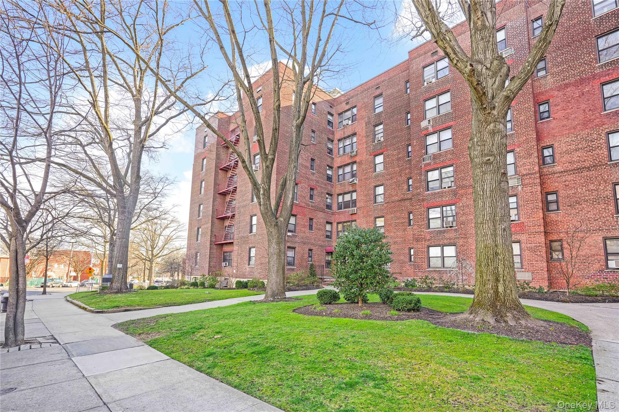 Coop Union  Queens, NY 11354, MLS-876188-17