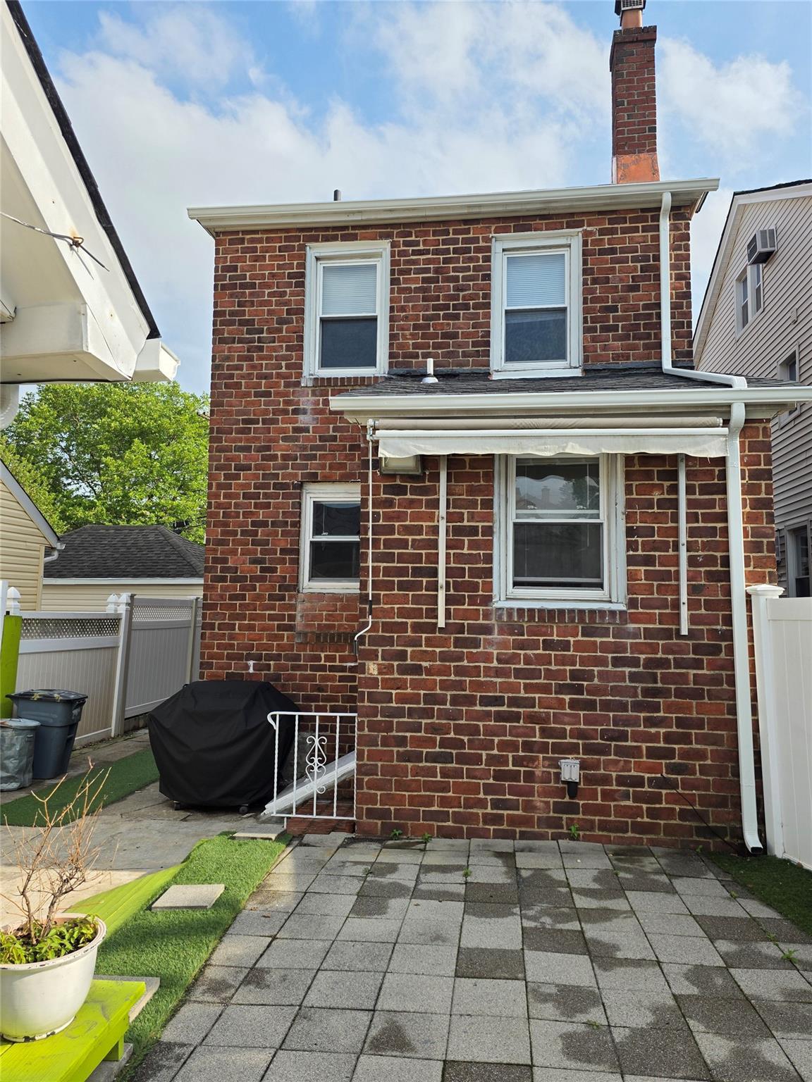 Single Family 89th  Queens, NY 11426, MLS-876196-22