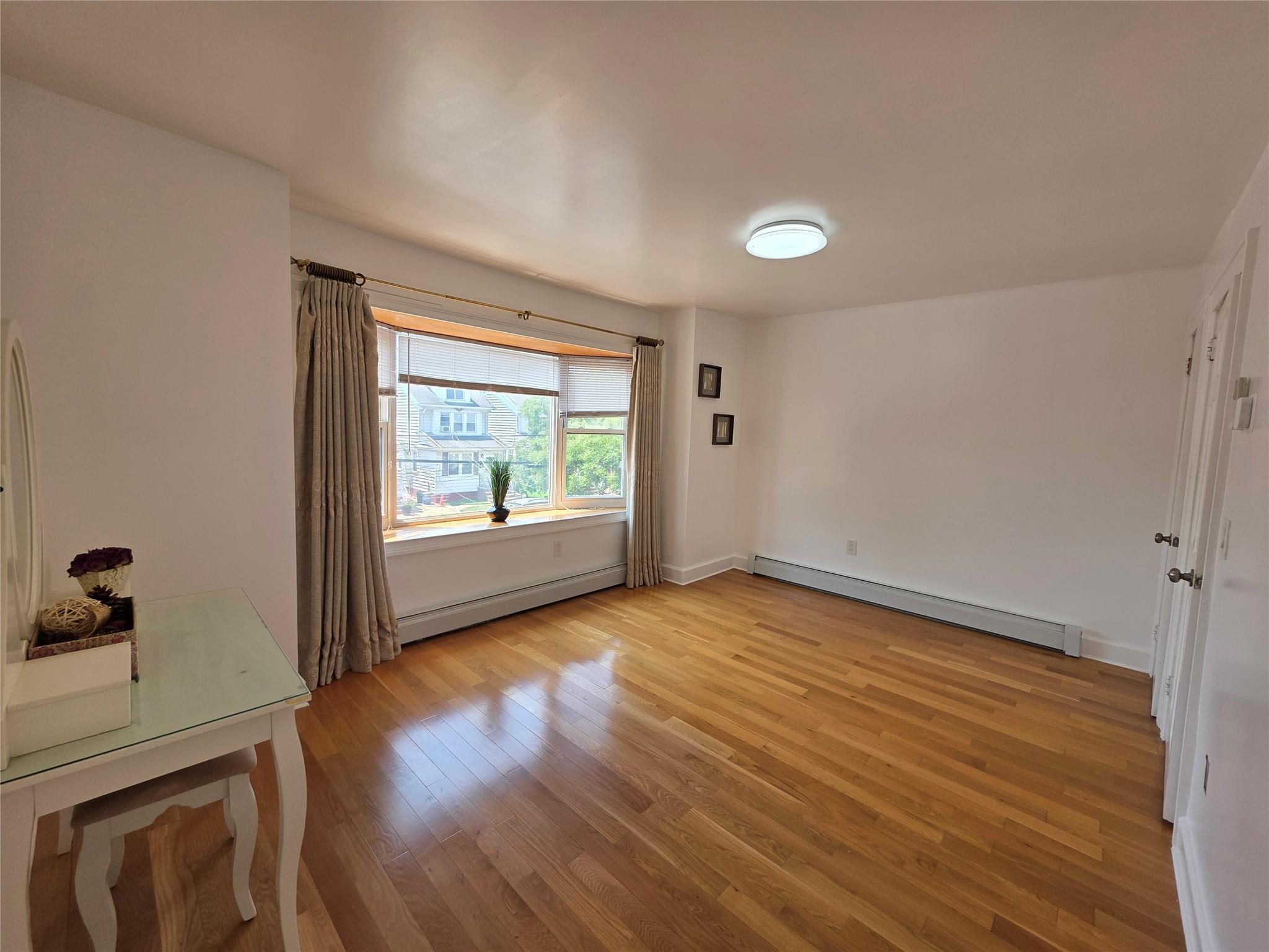 Single Family 89th  Queens, NY 11426, MLS-876196-8