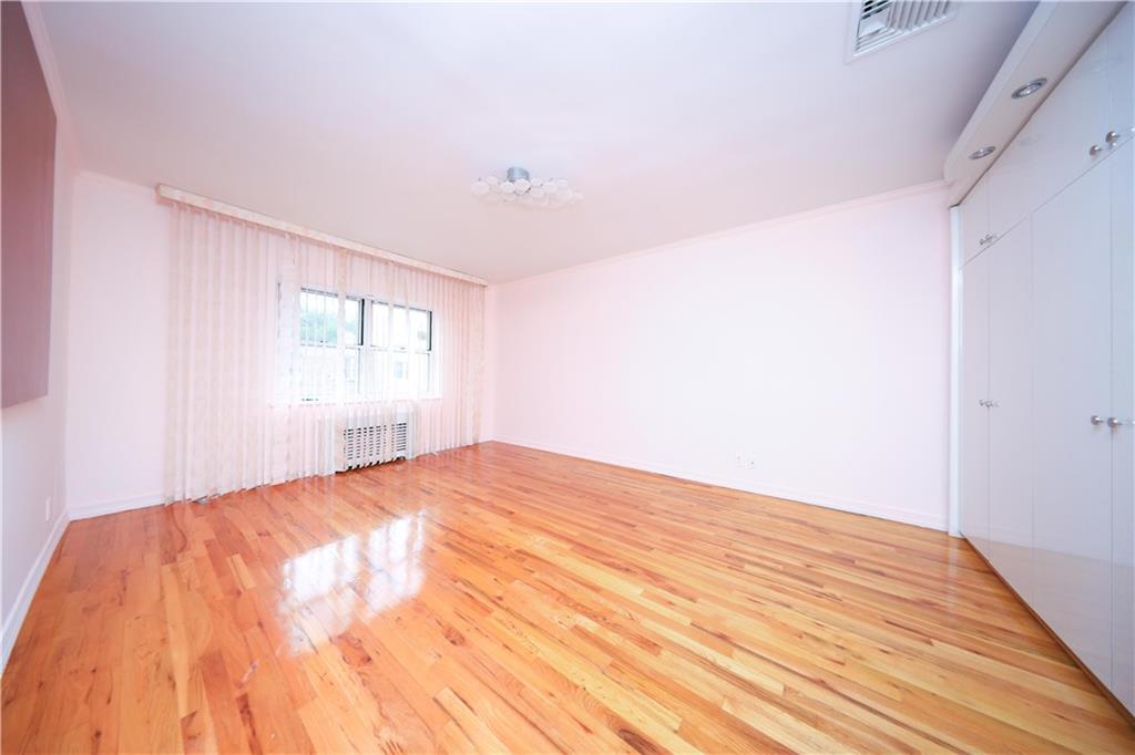 Single Family 29th  Brooklyn, NY 11235, MLS-876214-11