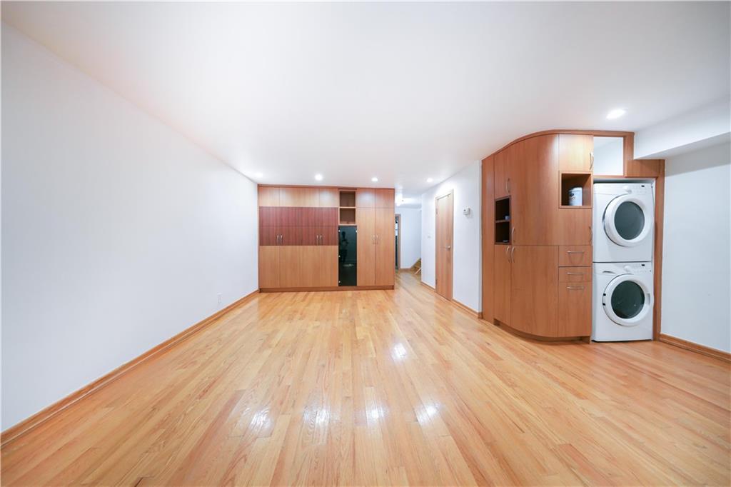 Single Family 29th  Brooklyn, NY 11235, MLS-876214-17