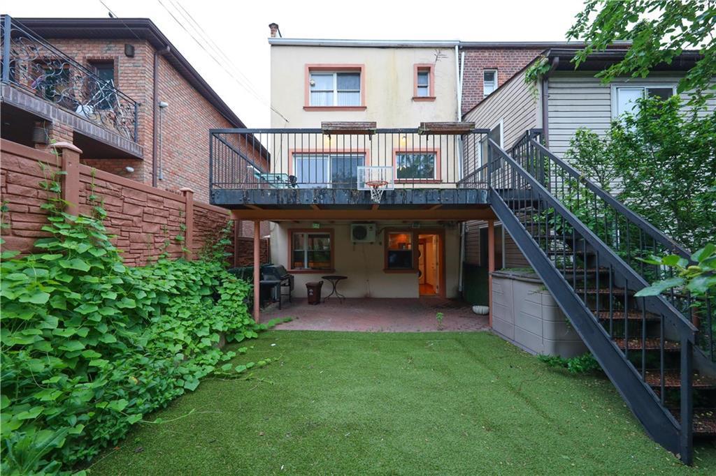 Single Family 29th  Brooklyn, NY 11235, MLS-876214-25