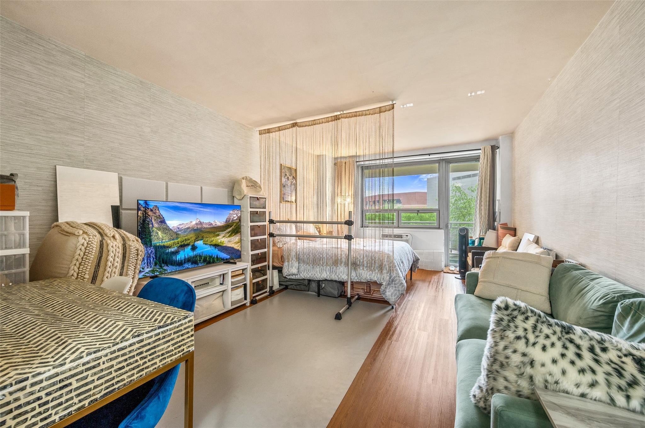 Apartment 97th St  Queens, NY 11374, MLS-876227-4