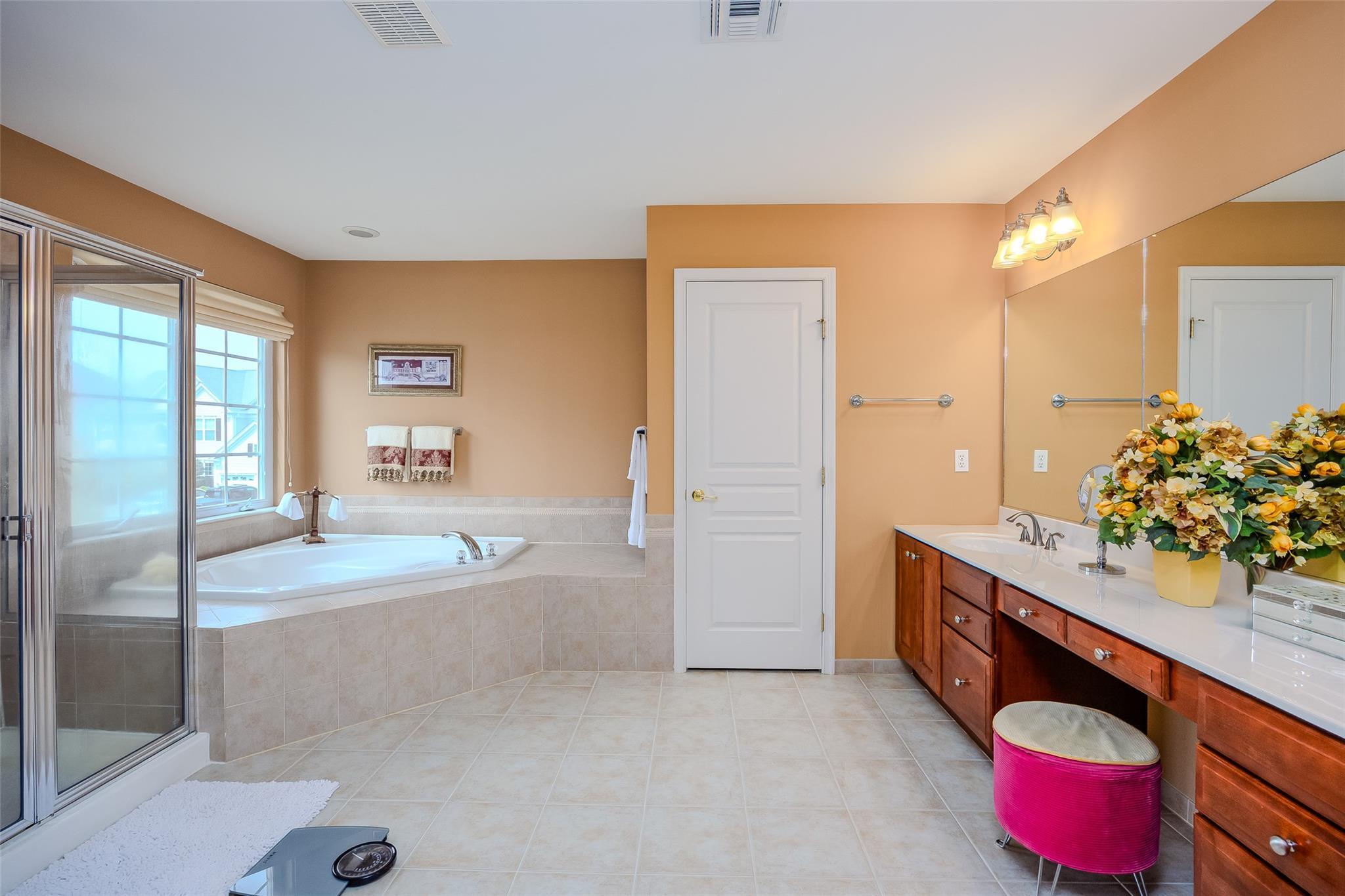 Single Family Avolet  Suffolk County, NY 11766, MLS-876268-27