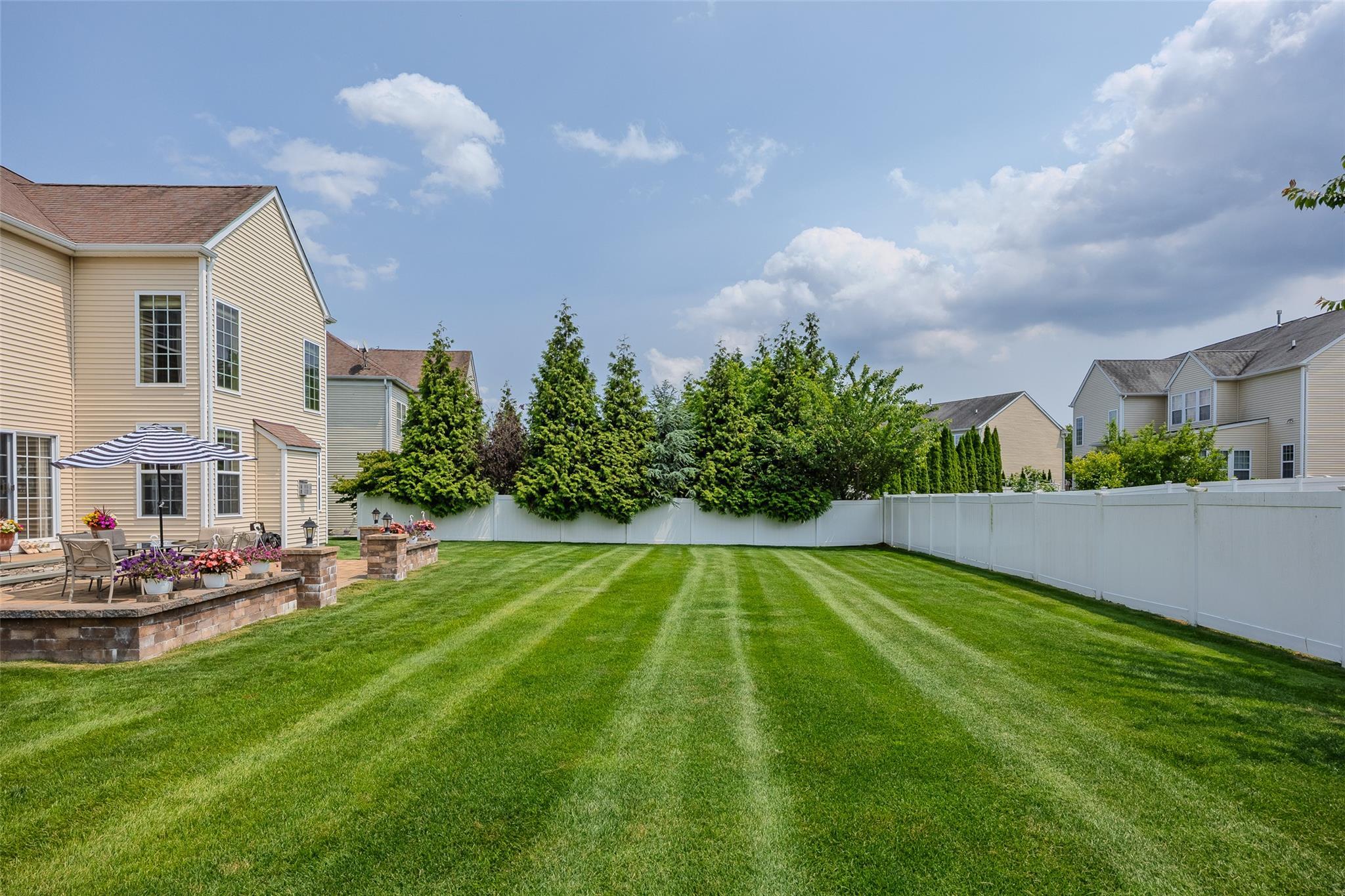 Single Family Avolet  Suffolk County, NY 11766, MLS-876268-4