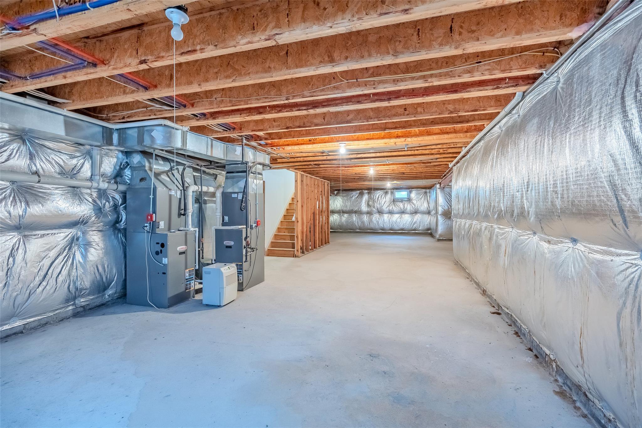 Single Family Avolet  Suffolk County, NY 11766, MLS-876268-42