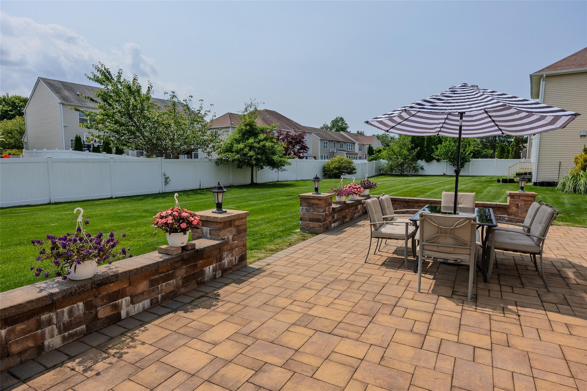 Single Family Avolet  Suffolk County, NY 11766, MLS-876268-5