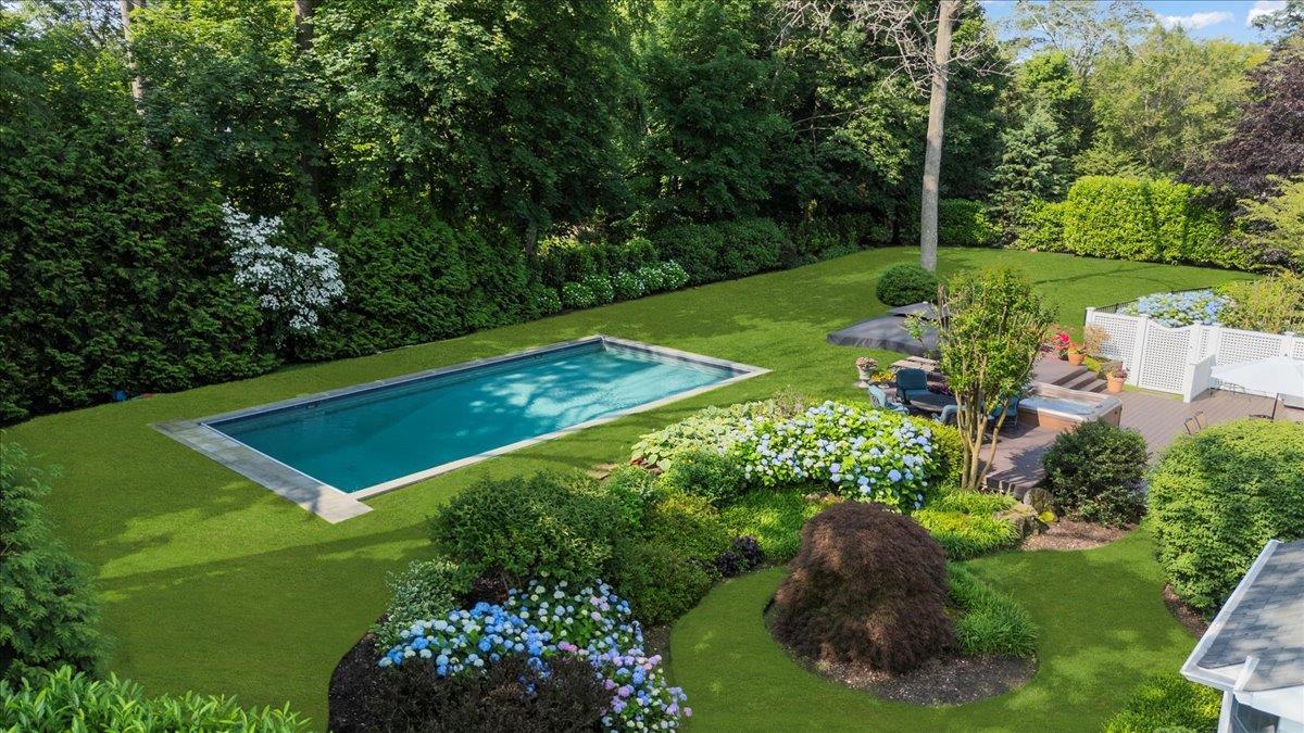 Single Family Halyard  Suffolk County, NY 11724, MLS-876279-30