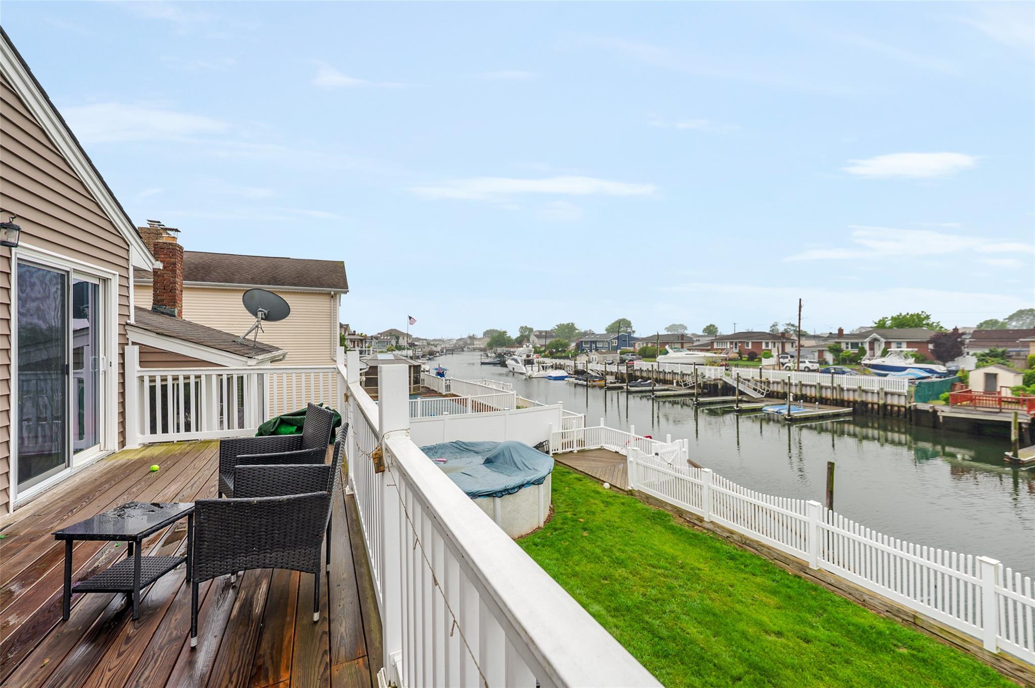 Single Family Riverside  Nassau County, NY 11572, MLS-876280-18