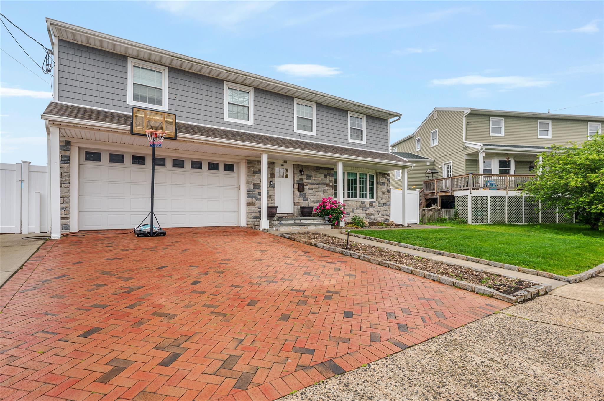 Single Family Riverside  Nassau County, NY 11572, MLS-876280-23
