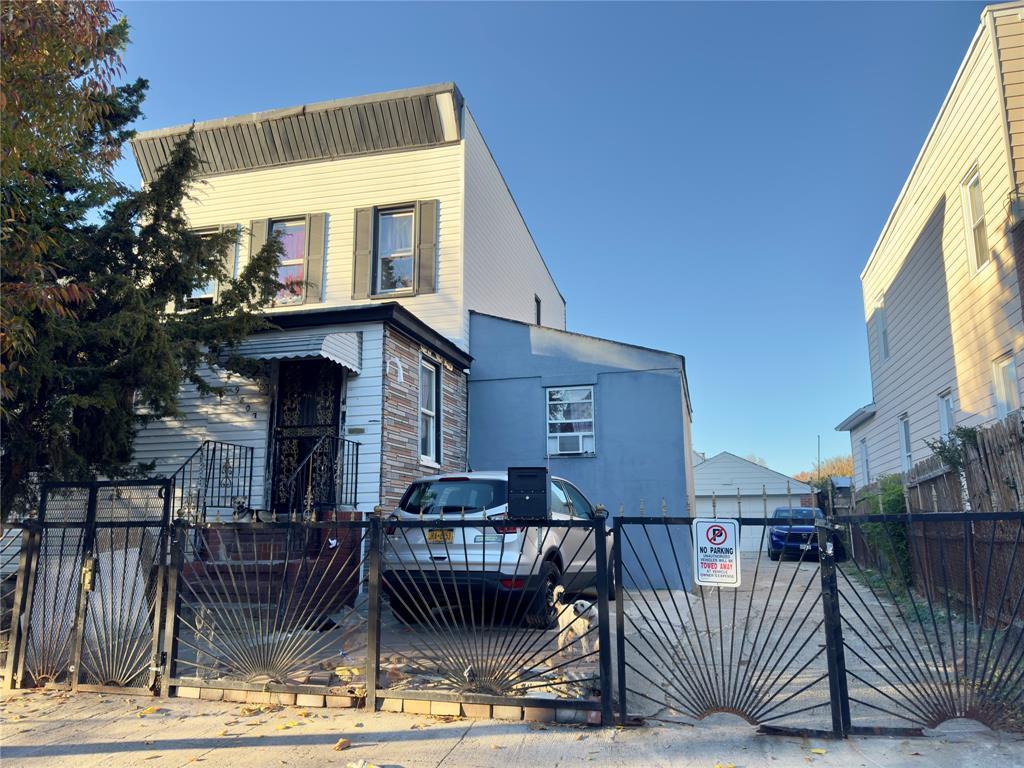 Single Family 35th Ave  Queens, NY 11368, MLS-876282-3