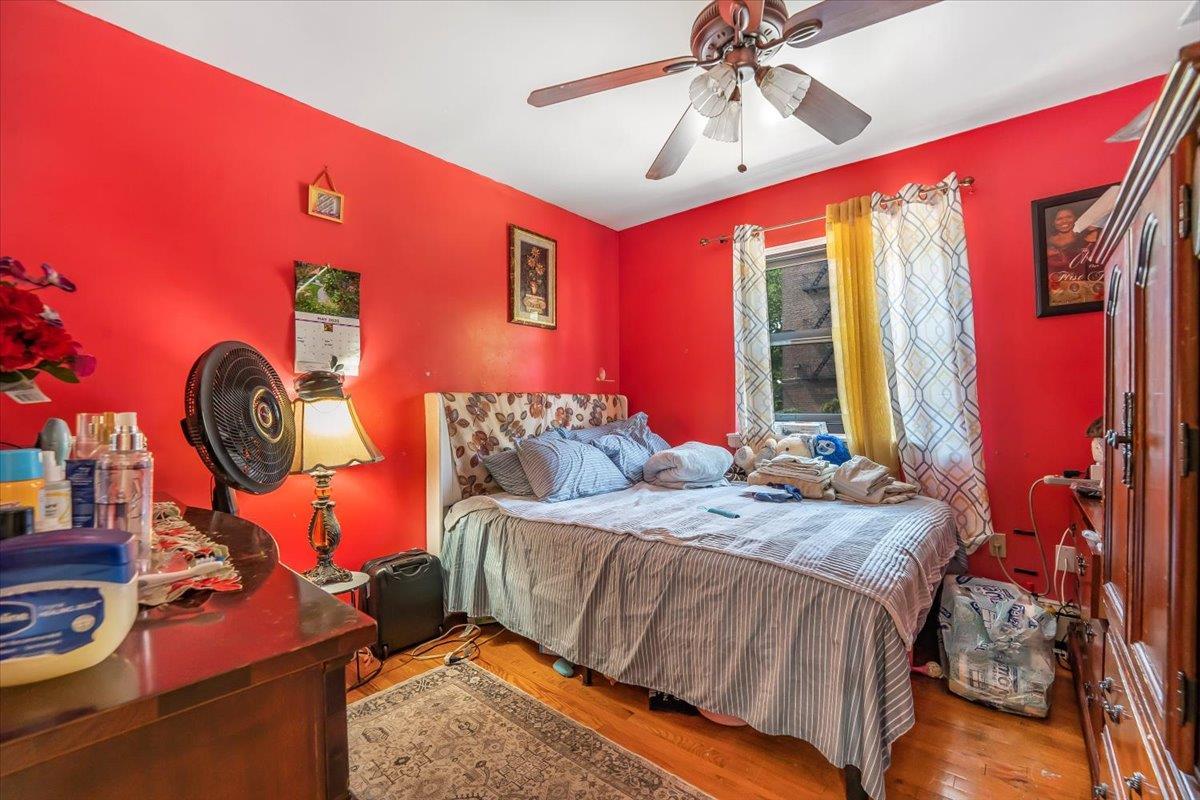 Single Family Baychester  Bronx, NY 10466, MLS-876284-11
