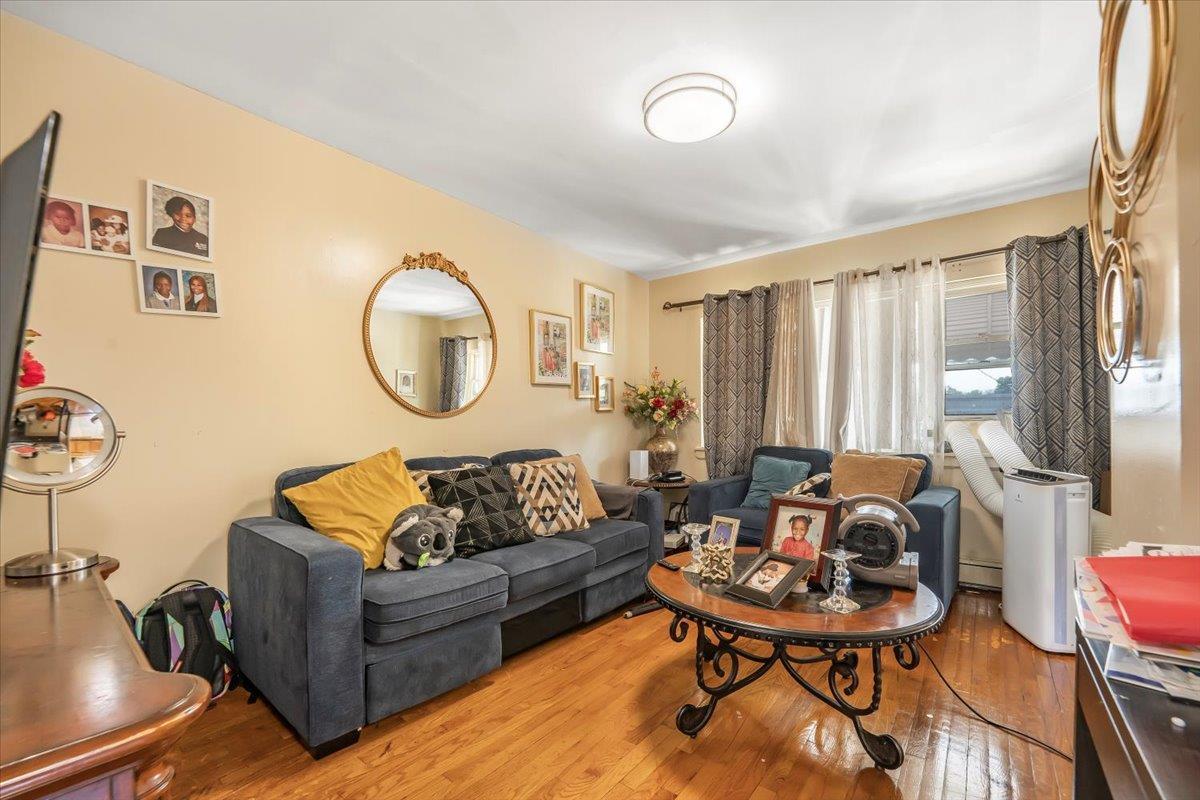 Single Family Baychester  Bronx, NY 10466, MLS-876284-15
