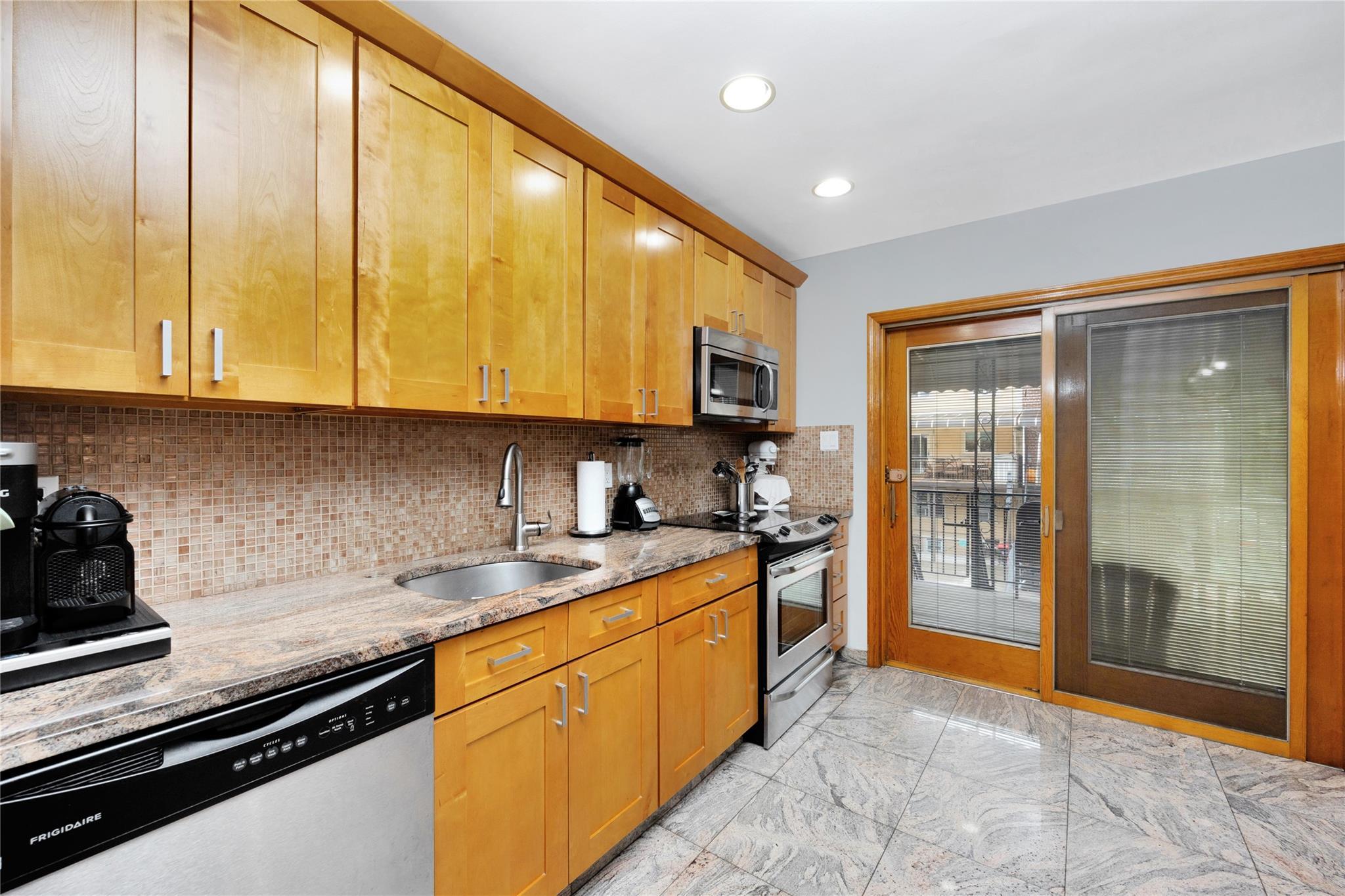 Single Family Brown  Brooklyn, NY 11235, MLS-876301-11