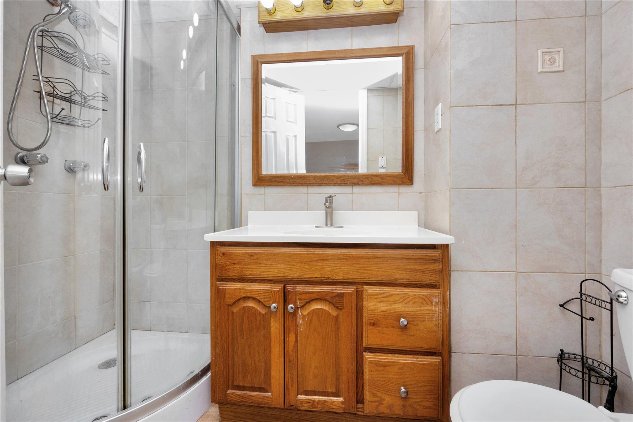 Single Family Brown  Brooklyn, NY 11235, MLS-876301-26