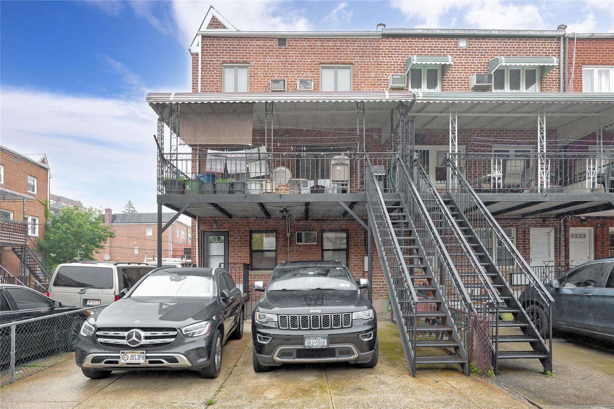 Single Family Brown  Brooklyn, NY 11235, MLS-876301-29