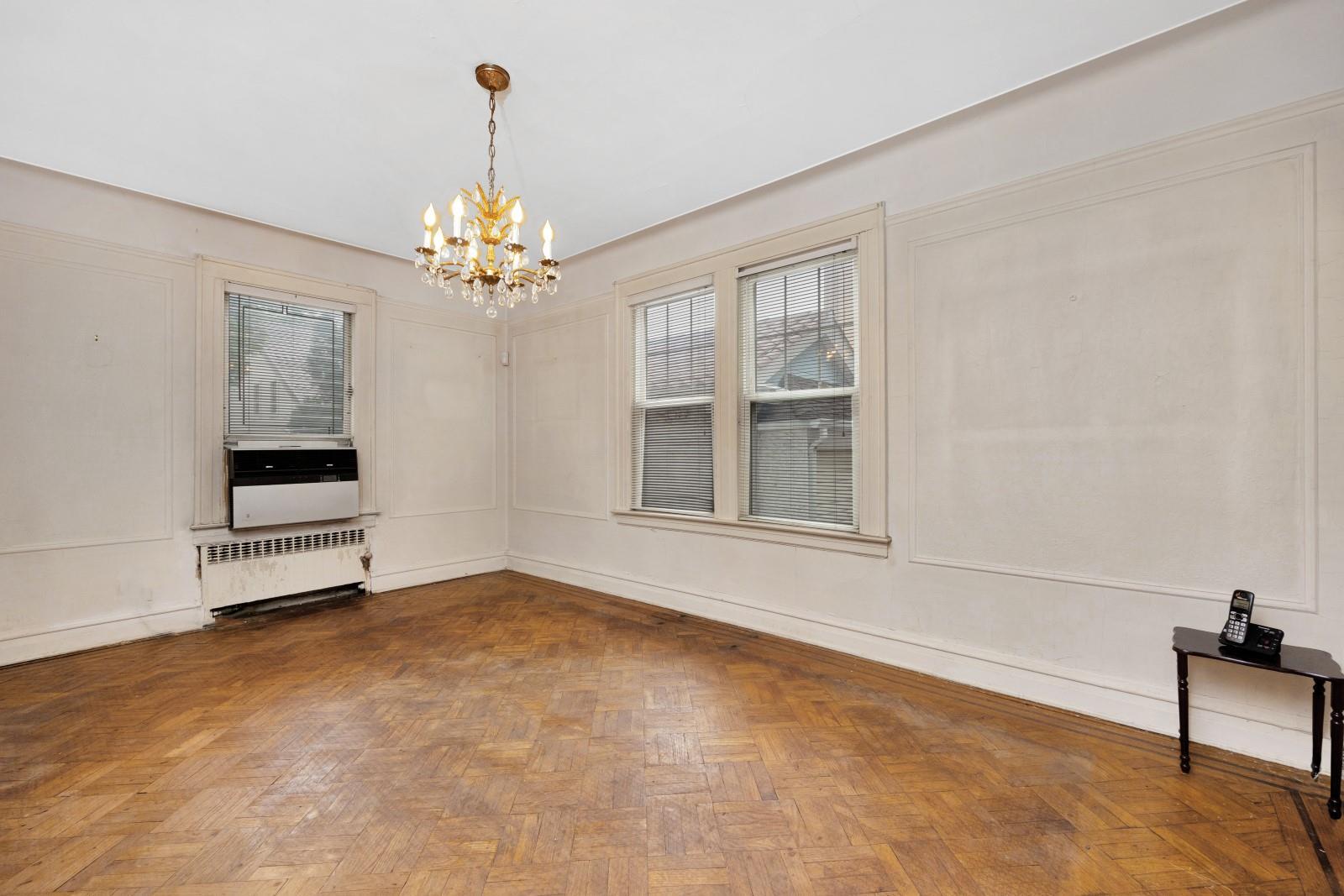 Single Family 79th  Queens, NY 11385, MLS-876323-10