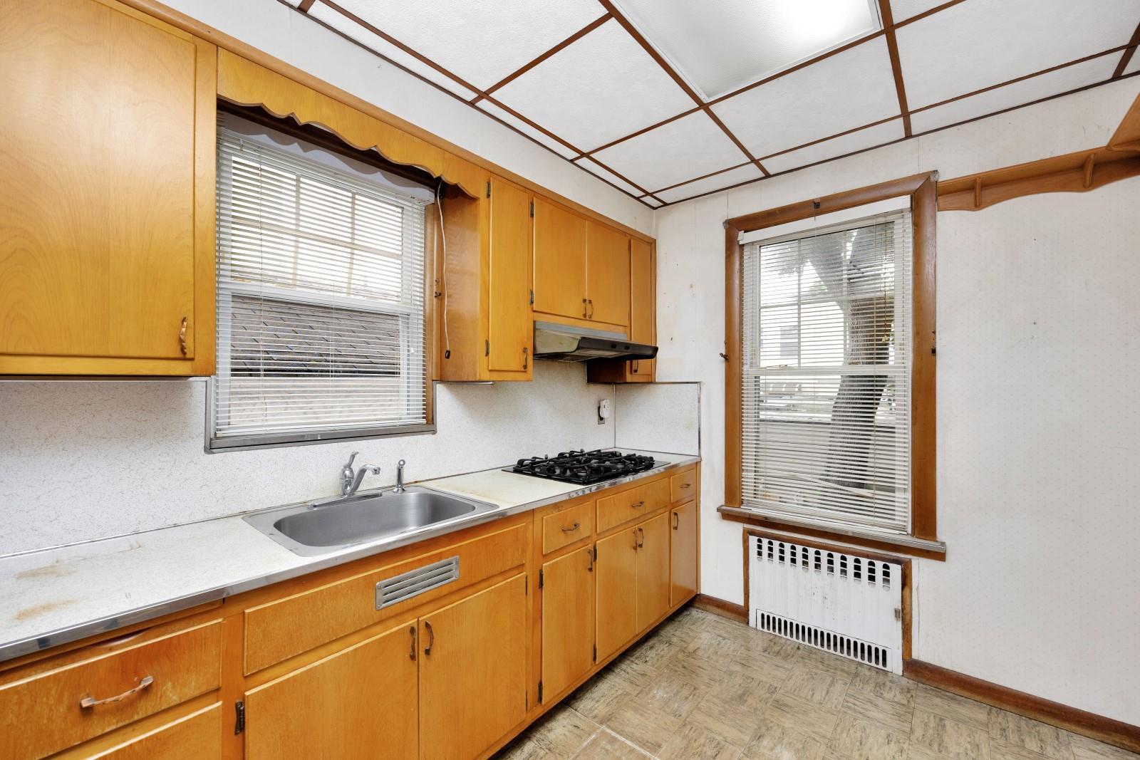Single Family 79th  Queens, NY 11385, MLS-876323-12