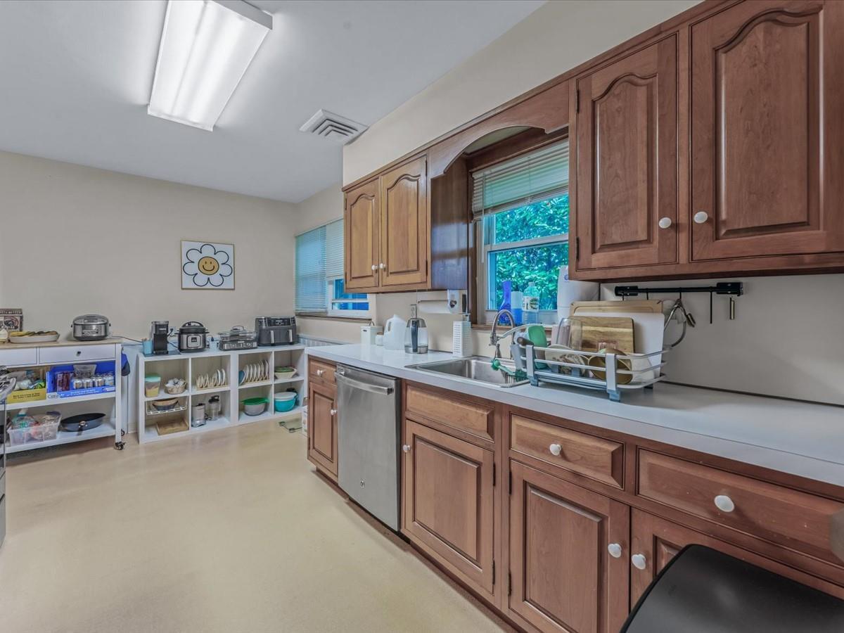Single Family Lawrence  Nassau County, NY 11040, MLS-876327-5