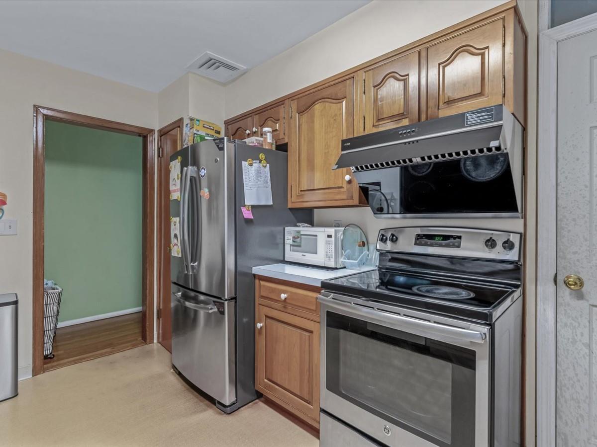 Single Family Lawrence  Nassau County, NY 11040, MLS-876327-6