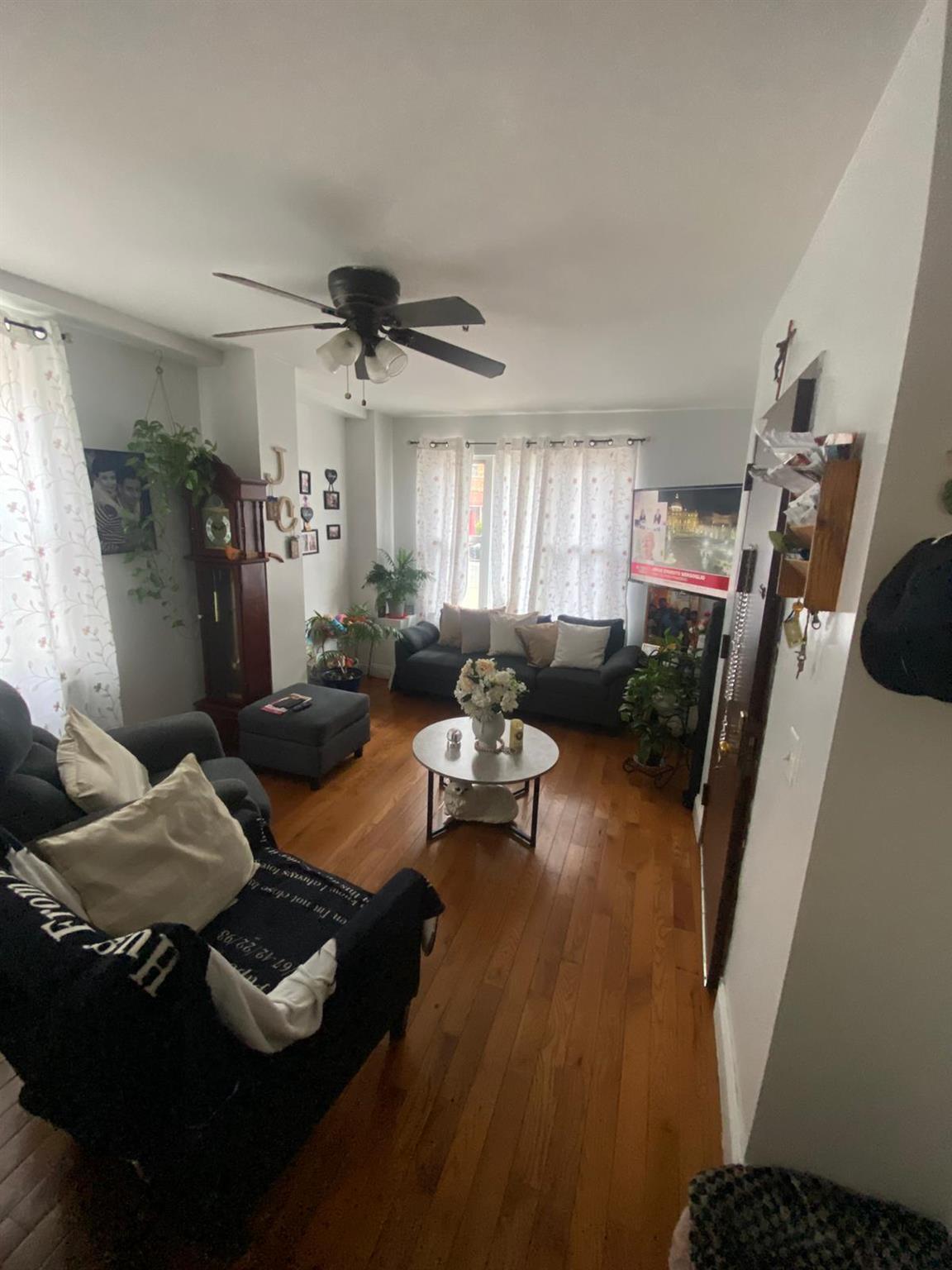 Single Family Rosedale  Bronx, NY 10460, MLS-876328-8