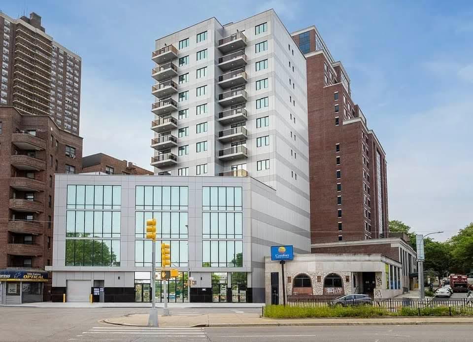 Condo in New York - Queens Blvd  Queens, NY 11415