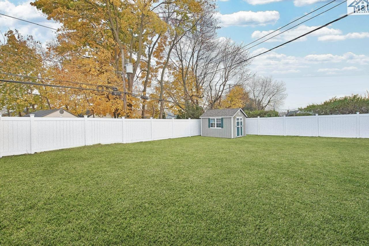 Single Family Cottage  Blvd  Nassau County, NY 11801, MLS-876340-21
