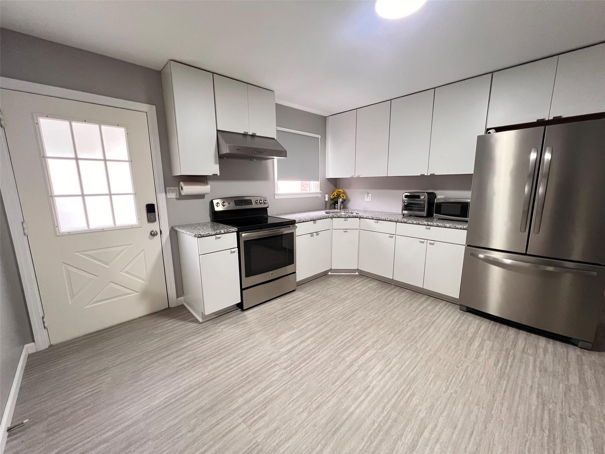 Single Family Cherry  Nassau County, NY 11514, MLS-876362-3
