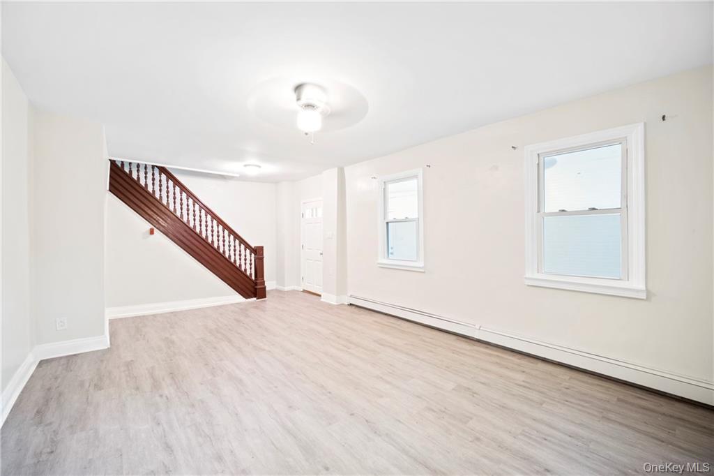 Single Family Main  Dutchess County, NY 12590, MLS-876371-5