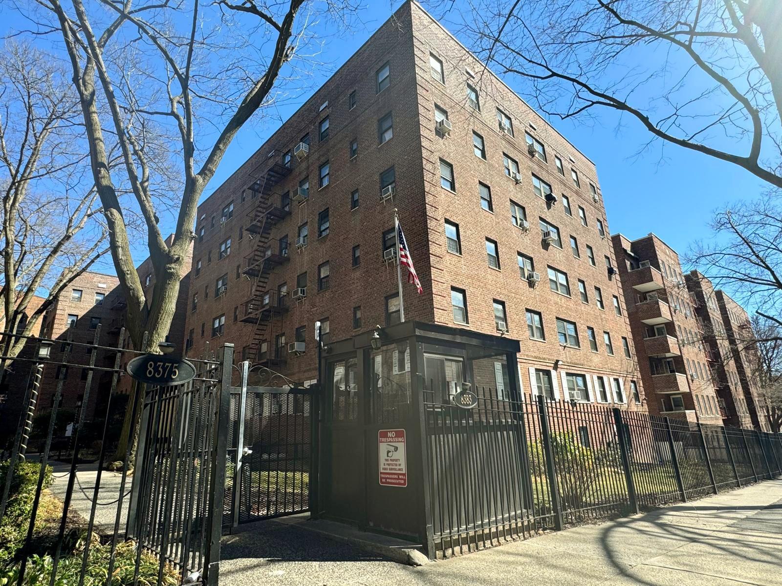 Coop 118  Queens, NY 11415, MLS-876455-3